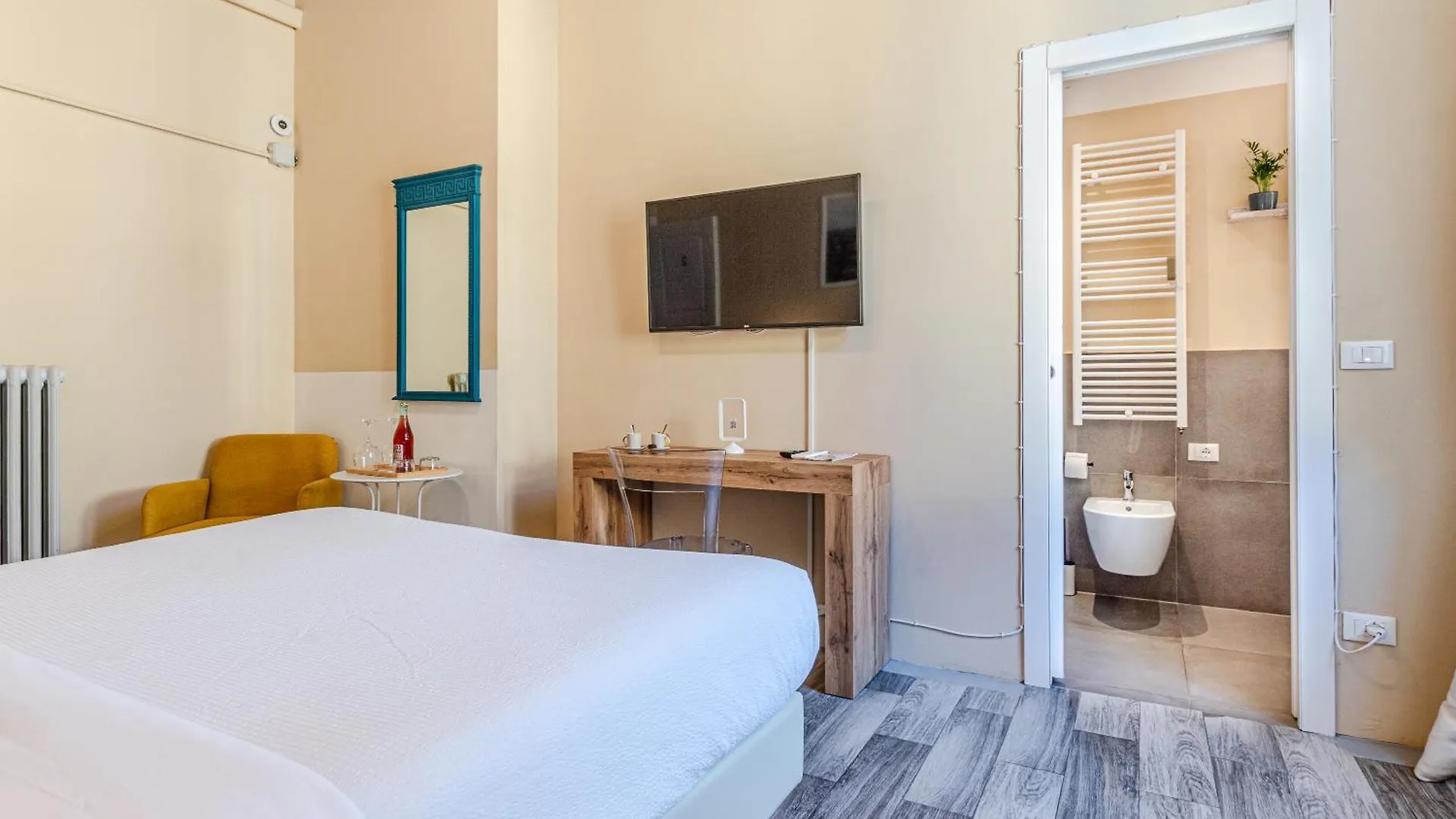 Flux Your Stay Firenze Bed & Breakfast